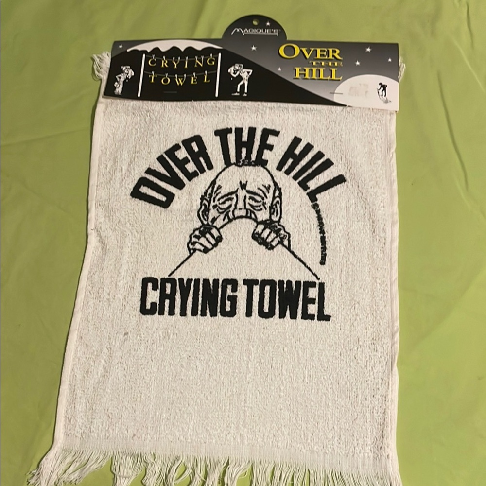 Magnolia Over the Hill Crying Towel - White